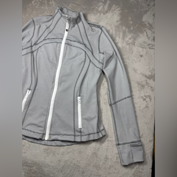 Lululemon Define Tonka Stripe Heathered Slate White Full Zip Athletic Jacket 10 - Picture 4 of 16